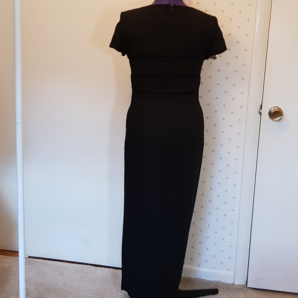 Dress - Picture 3 of 8